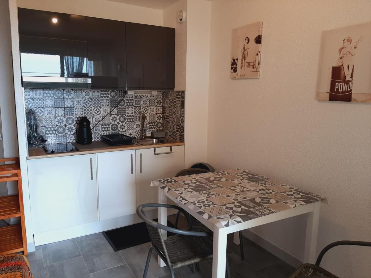 Narbonne Plage Appartement Vue Sur Mer นาร์บอน-ปลาจ ภายนอก รูปภาพ